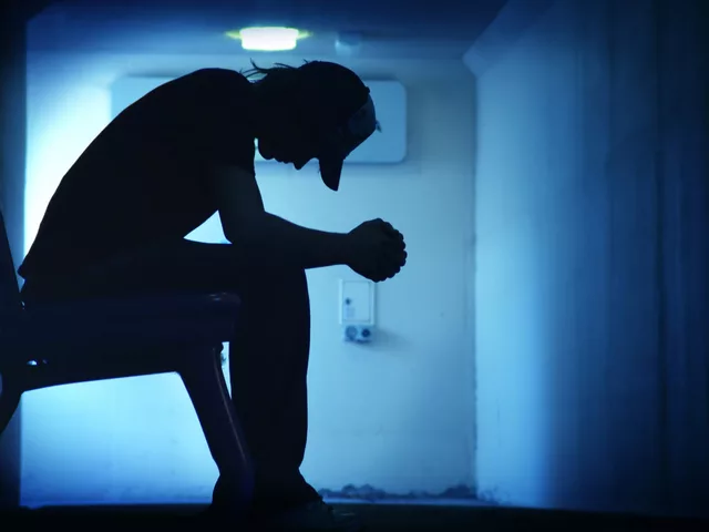 The Link Between Depression and Suicide: Warning Signs and Prevention